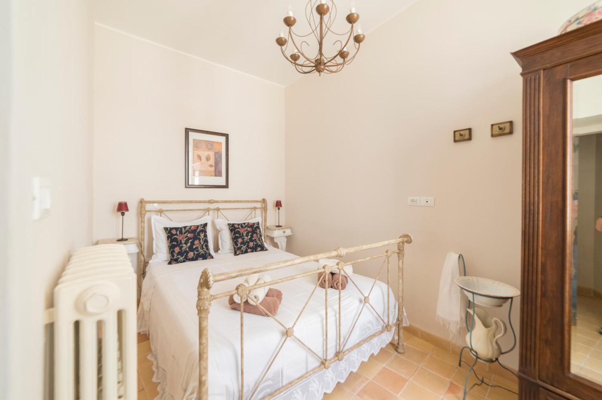 Charmante Vakantiewoning 'Casa Di Tonno' Лорето-Апрутино Экстерьер фото