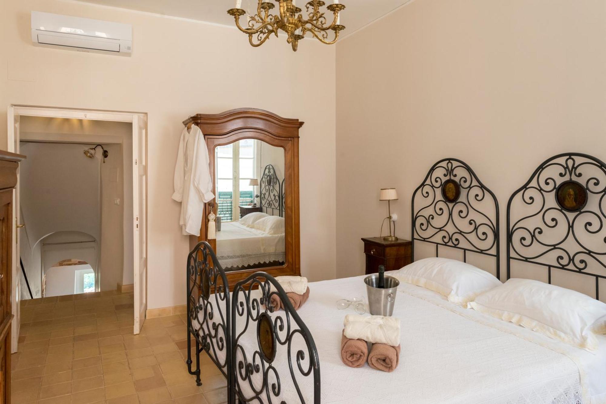Charmante Vakantiewoning 'Casa Di Tonno' Лорето-Апрутино Экстерьер фото